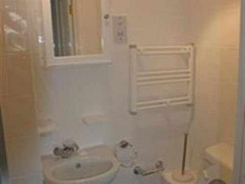 호텔 Ayah Villa Guest House