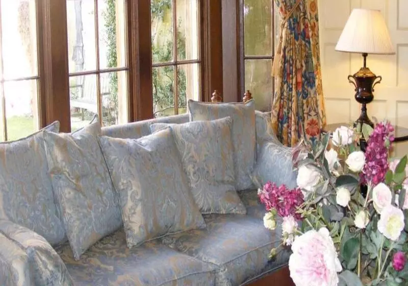 ホテル Dumbleton Hall