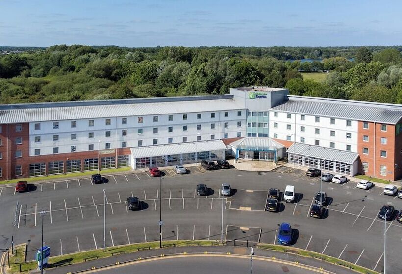 ホテル Holiday Inn Express Leigh   Sports Village, An Ihg