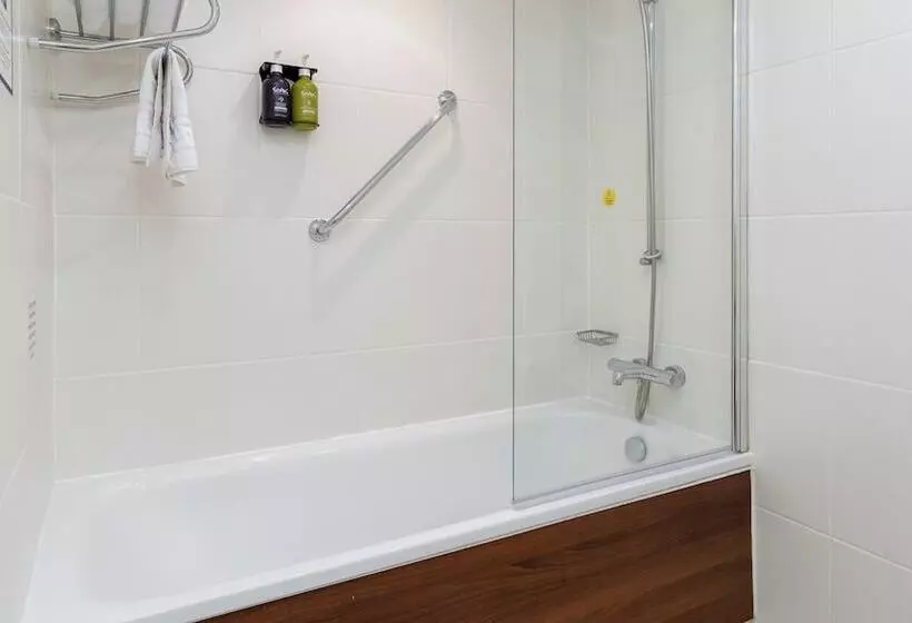 酒店 Holiday Inn Express Leigh   Sports Village, An Ihg