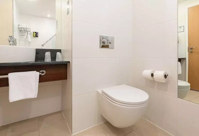 酒店 Holiday Inn Express Leigh   Sports Village, An Ihg