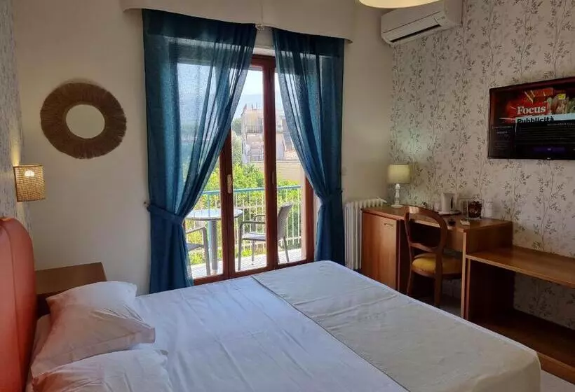 Отель Maison Susy