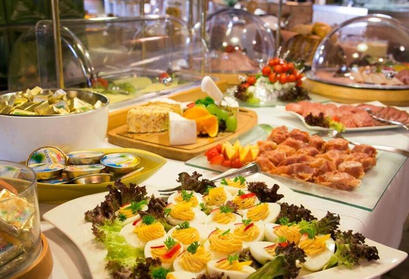 Hotel Sascha's Kachelofen