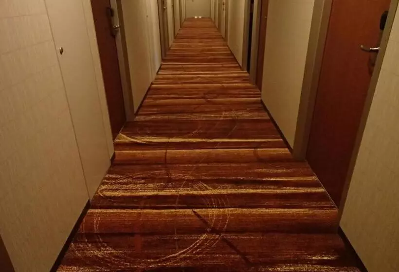 Отель Sotetsu Fresa Inn Higashi Shinjuku