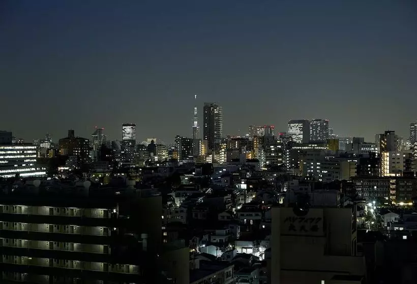 Отель Sotetsu Fresa Inn Higashi Shinjuku