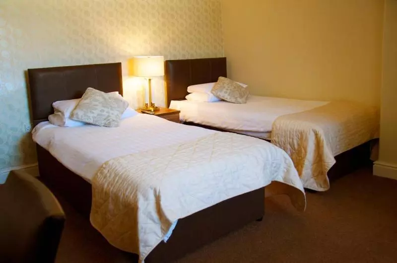 Отель The Broadway