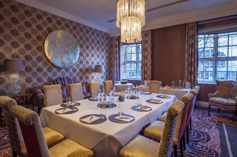 酒店 The Roseate Reading