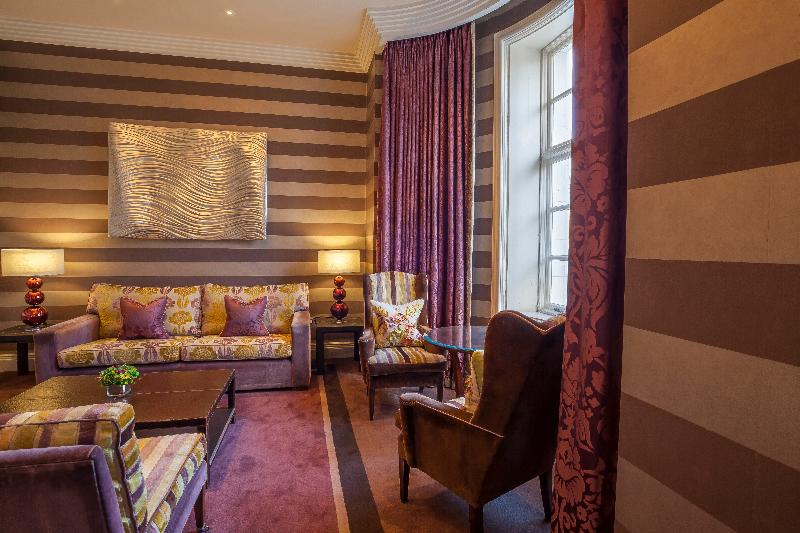 酒店 The Roseate Reading