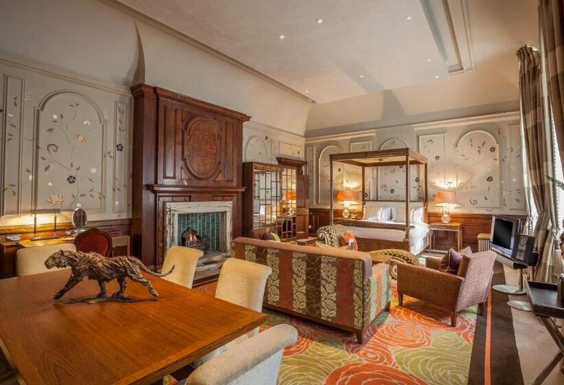 酒店 The Roseate Reading