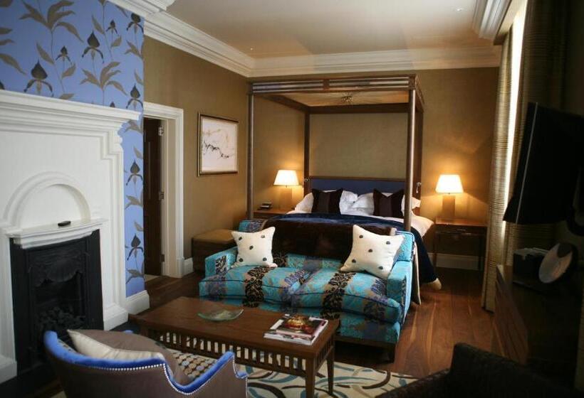 酒店 The Roseate Reading