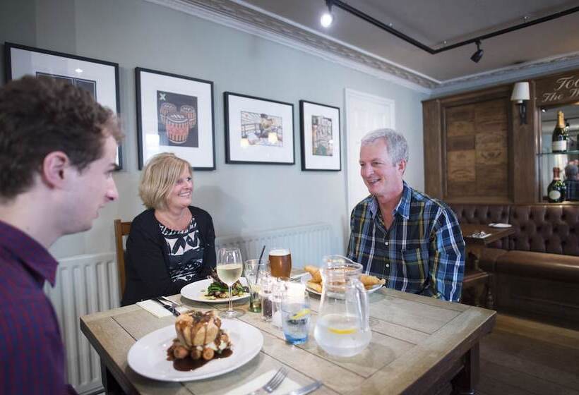 Отель The Sun Inn