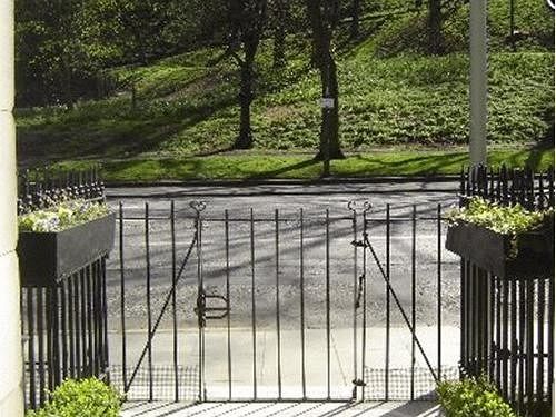 هتل Playfair House