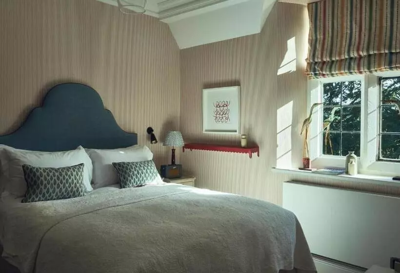 בית מלון כפרי Wildhive Callow Hall