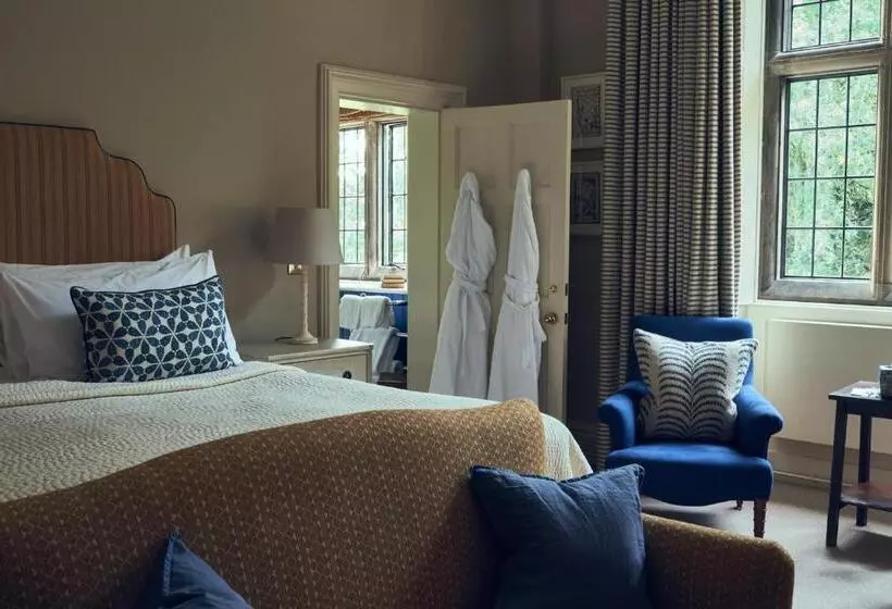 בית מלון כפרי Wildhive Callow Hall