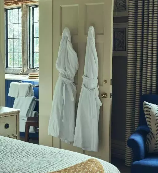 בית מלון כפרי Wildhive Callow Hall