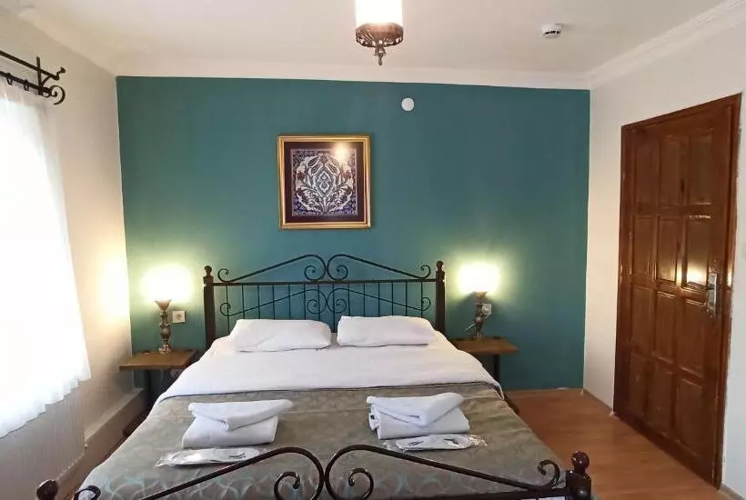 汽车旅馆 Nomads Cave Hotel & Rooftop