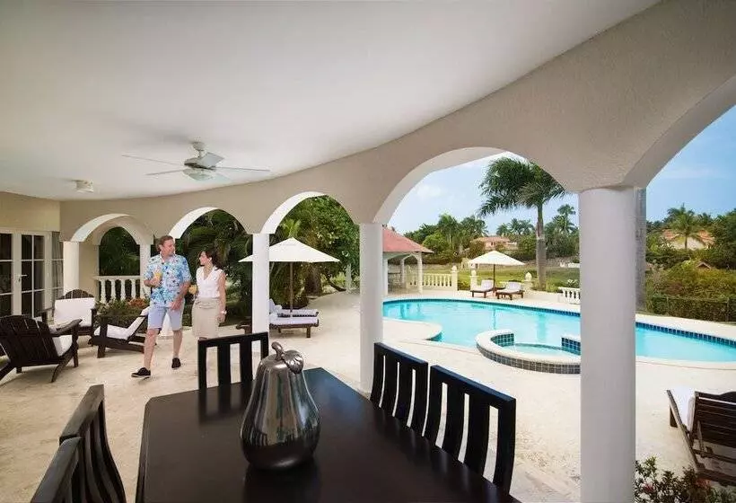 Курорт Crown Villas 6 Bdrm