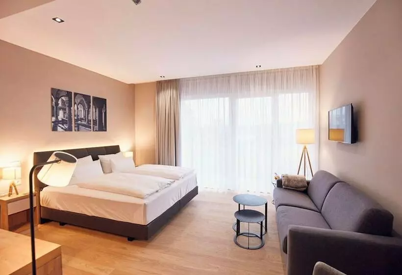 Seehotel Maria Laach