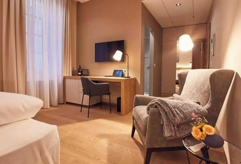 Seehotel Maria Laach