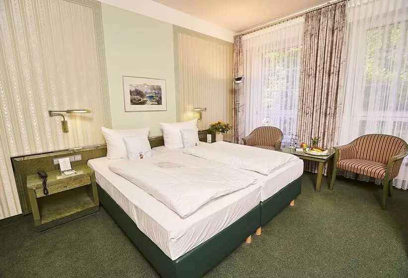 Seehotel Maria Laach