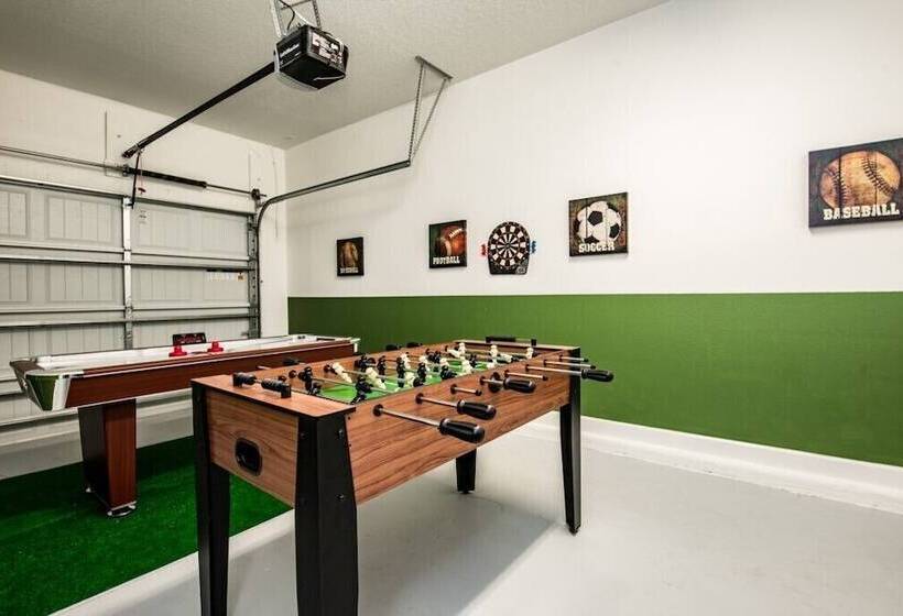 6 Bdrm 5 Bath Golf Resort