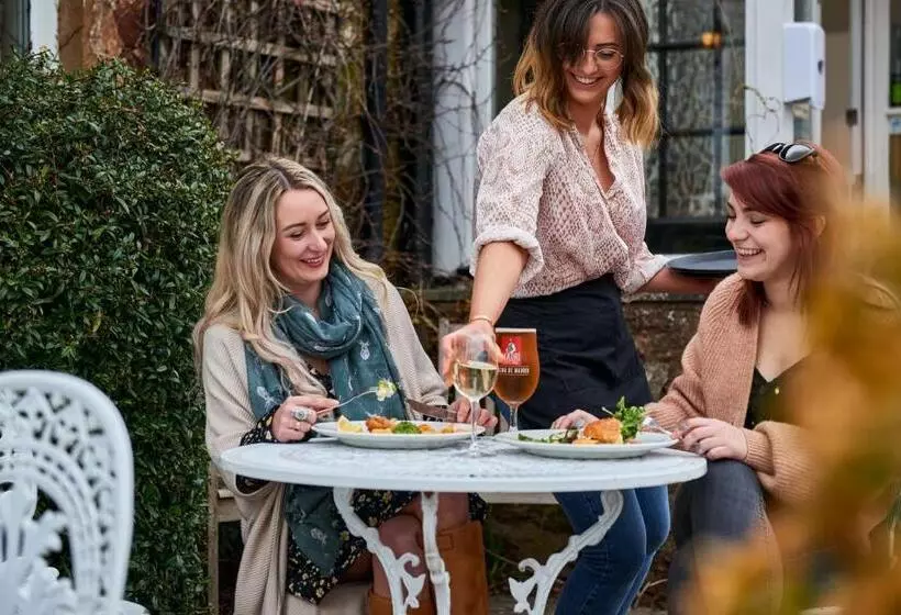 Aamiaismajoitus (B&B) The Martlet Inn