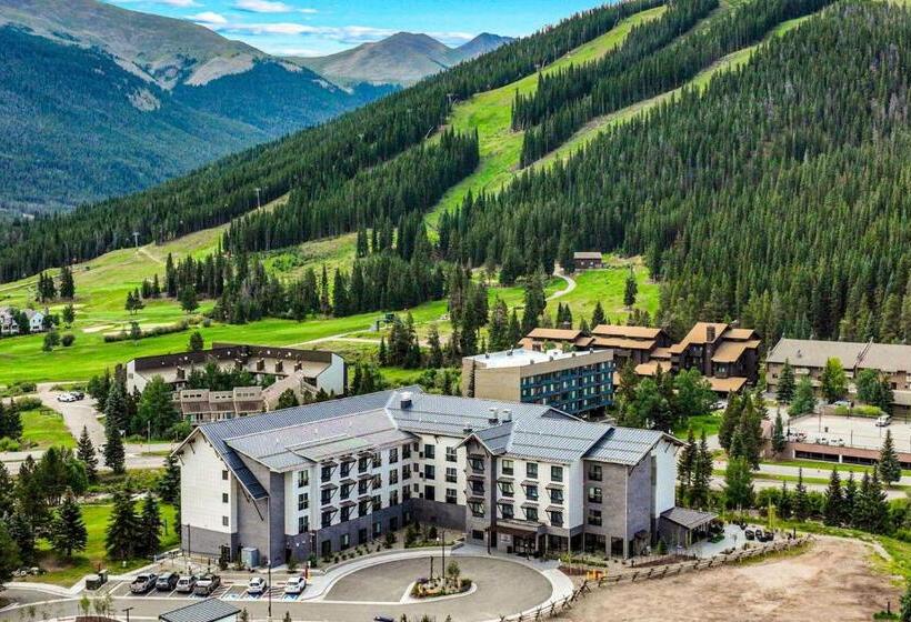 Cambria Hotel Copper Mountain