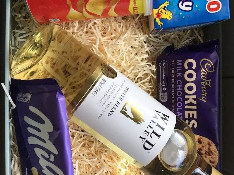 Charming Luxurious Rural Shepherds Hut