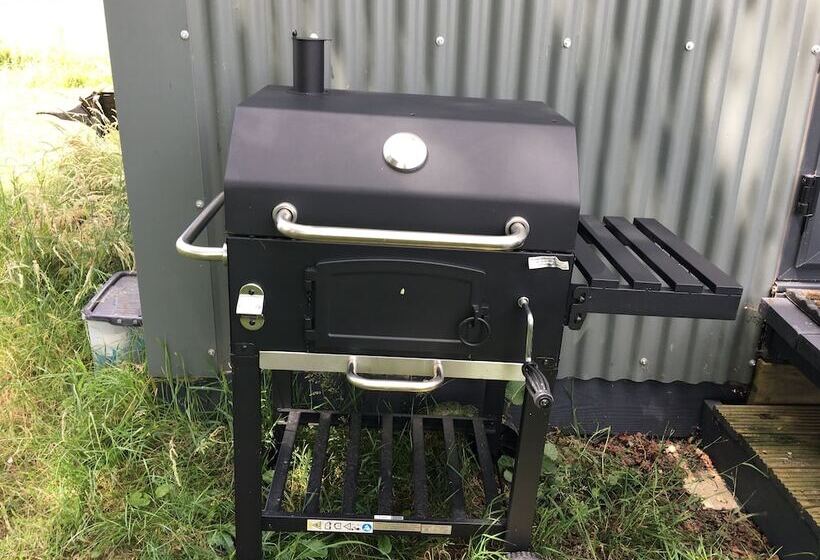 Charming Luxurious Rural Shepherds Hut