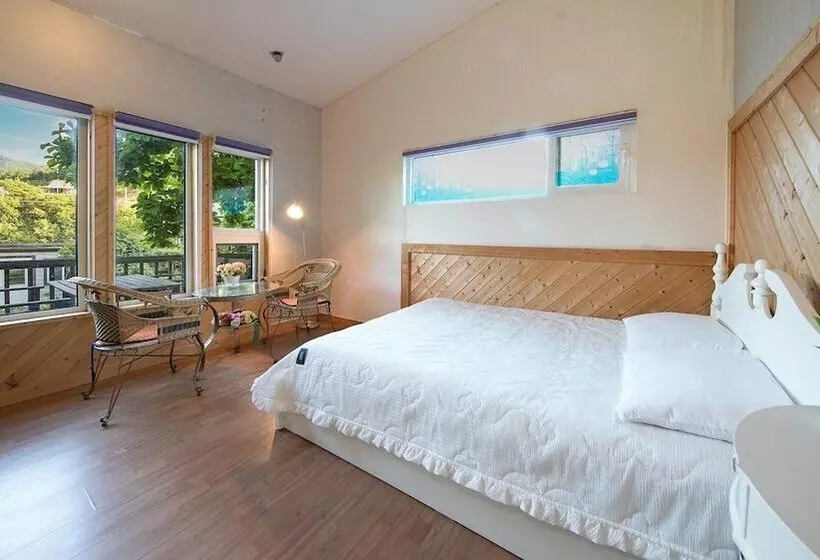 Hongcheon Lime Orange Pension