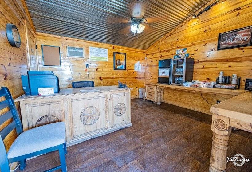 هتل Horseshoe Lodges