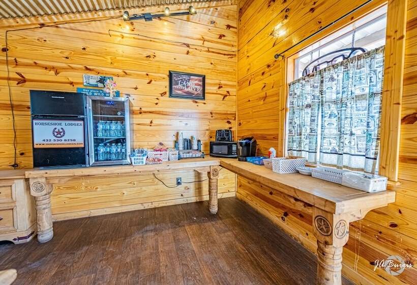 هتل Horseshoe Lodges