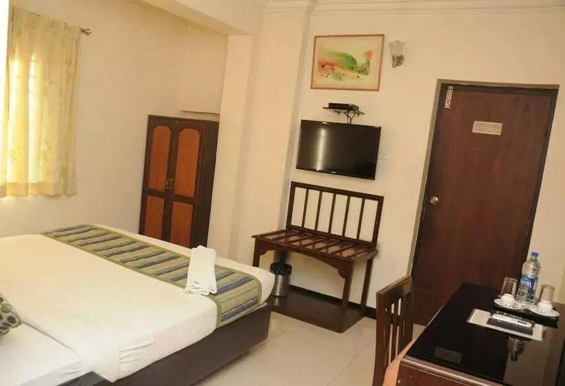 ホテル Suvarna Regency