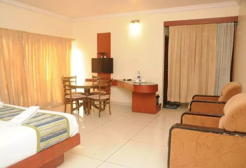 ホテル Suvarna Regency