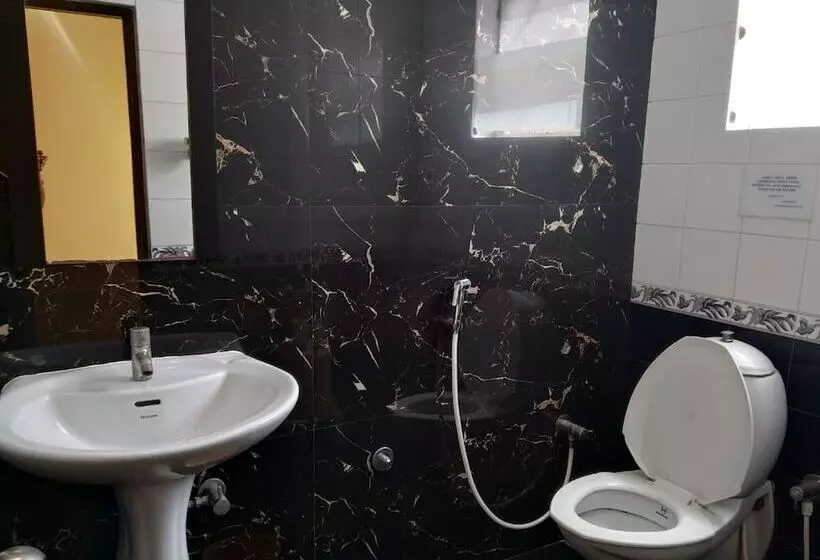 ホテル Suvarna Regency