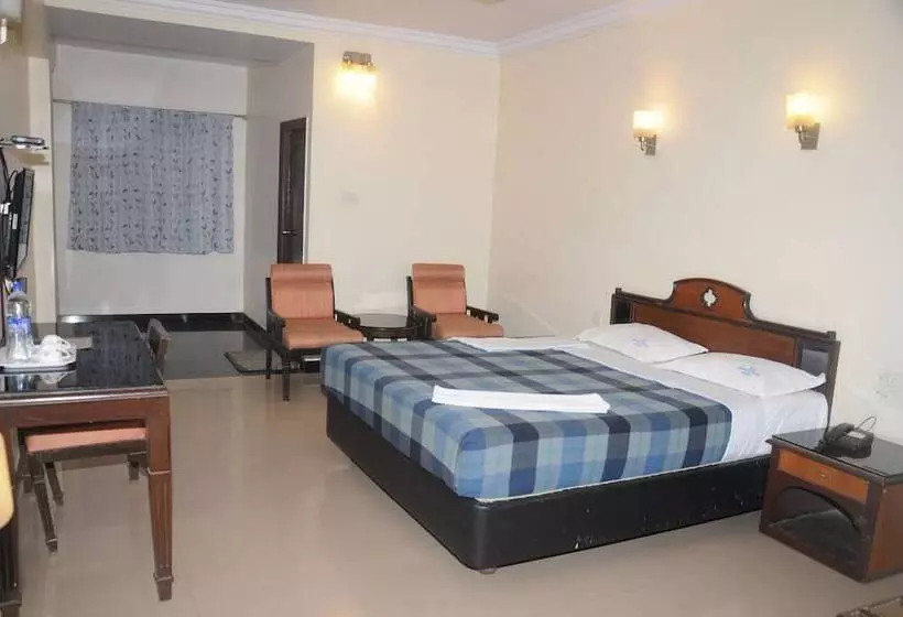 ホテル Suvarna Regency