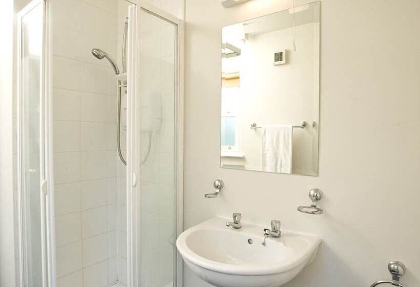 Innisfallen Holiday Village