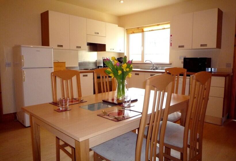 Innisfallen Holiday Village