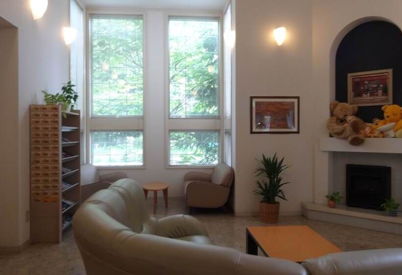 מוטל Family Lodge Hatagoya Yamanakako