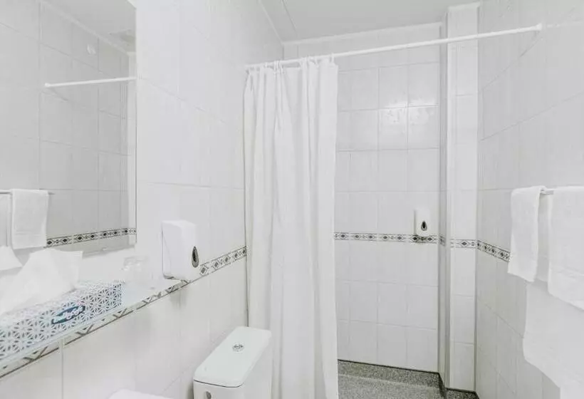 پانسیون Narfastadir Guesthouse