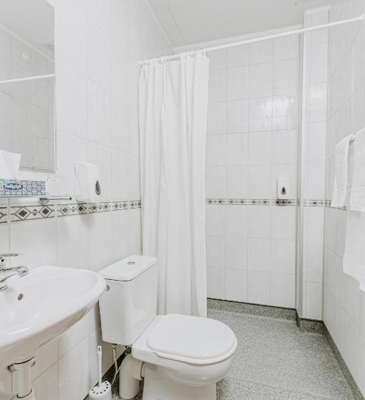 פנסיון Narfastadir Guesthouse