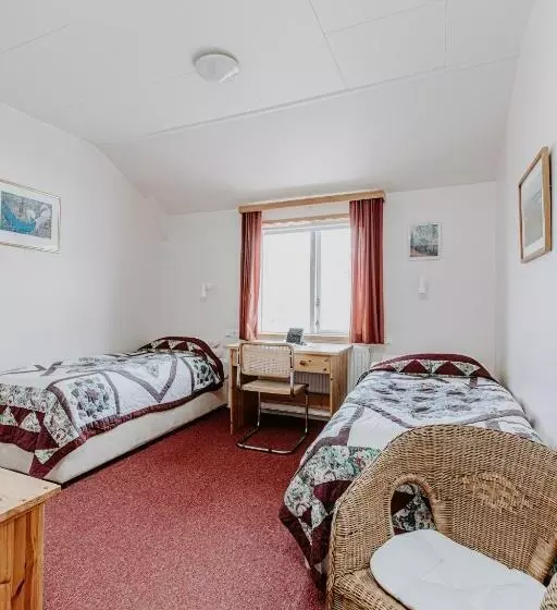 پانسیون Narfastadir Guesthouse