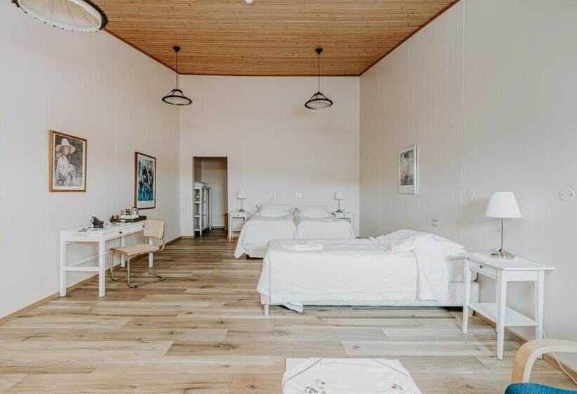 פנסיון Narfastadir Guesthouse