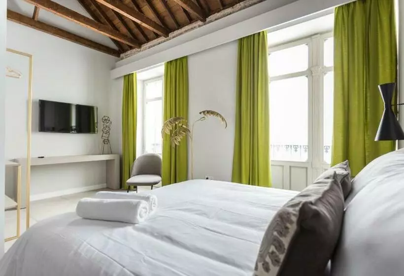 Weys Home Suites