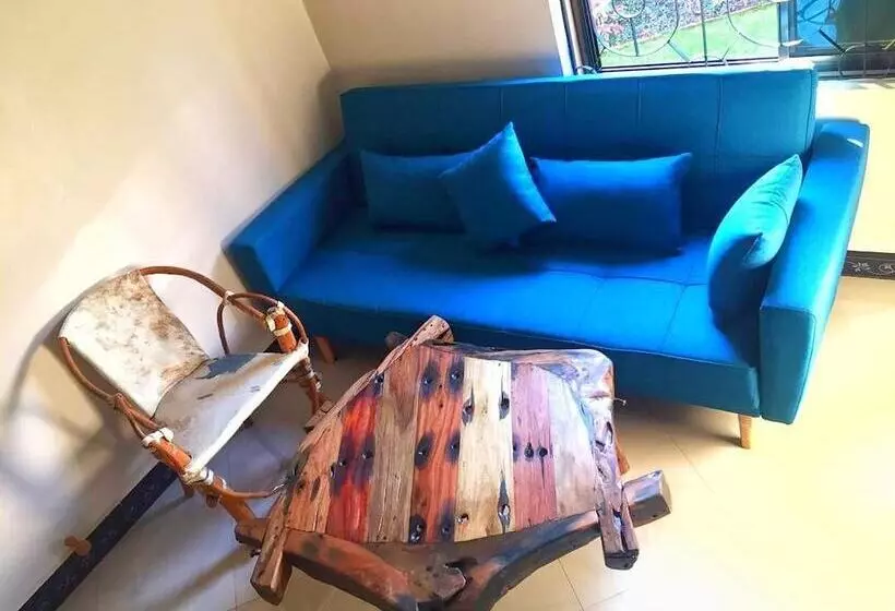 تختخواب و صبحانه Papagei Home