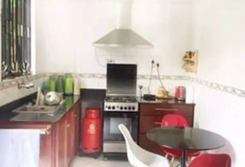 تختخواب و صبحانه Papagei Home