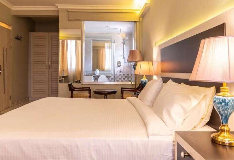 هتل Mimi S Boutique