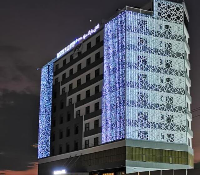 هتل Parkside Plaza Muscat