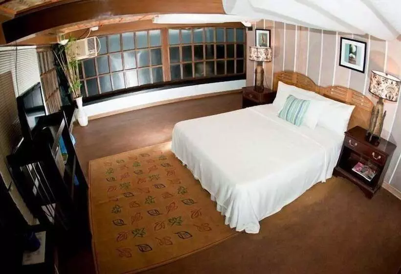 هتل Potipot Gateway Resort