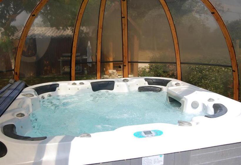 צימר La Ferme De Laupilière